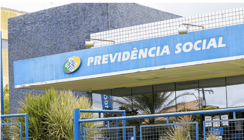 STF VAI JULGAR CONTRIBUIÇÃO AO INSS SOBRE VALES-TRANSPORTE E ALIMENTAÇÃO