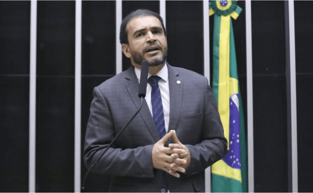 PROJETO CRIMINALIZA DESACATO A VIGILANTE, COM PENA DE 6 MESES A 2 ANOS DE DETENÇÃO