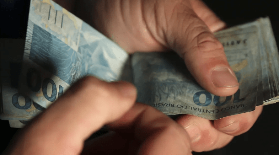 2ª PARCELA DO 13º DEVE SER PAGA ATÉ SEXTA (19); VEJA CÁLCULO E DÚVIDAS