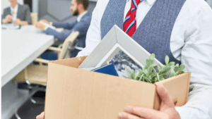 TST: DEPENDENTE QUÍMICO DEMITIDO APÓS LICENÇA MÉDICA RECEBERÁ INDENIZAÇÃO