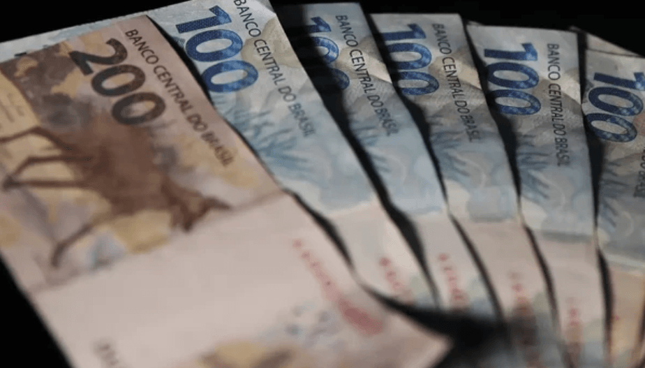 GOVERNO ANTECIPA LIBERAÇÃO DO FGTS BLOQUEADO DE 13 MILHÕES DE TRABALHADORES